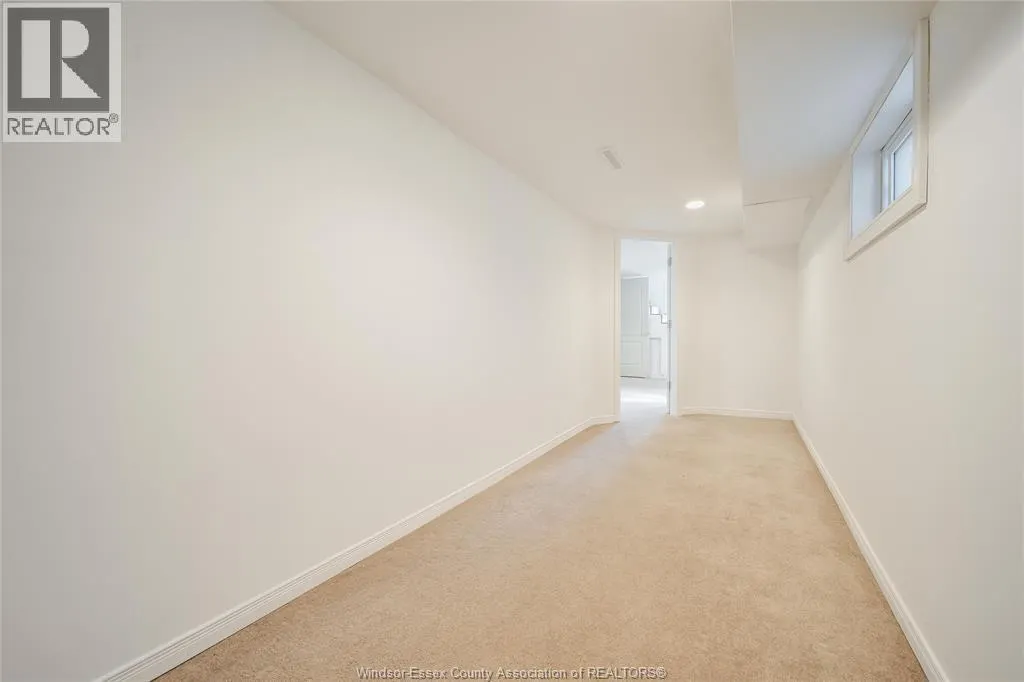 686 MCKAY AVENUE