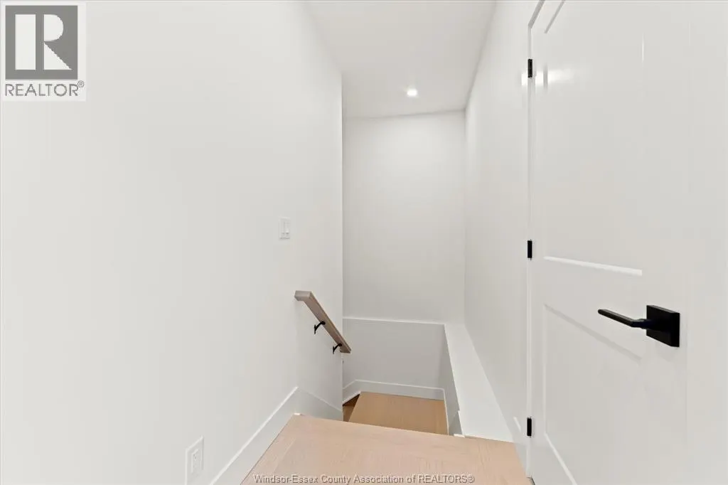3 EAGLE STREET