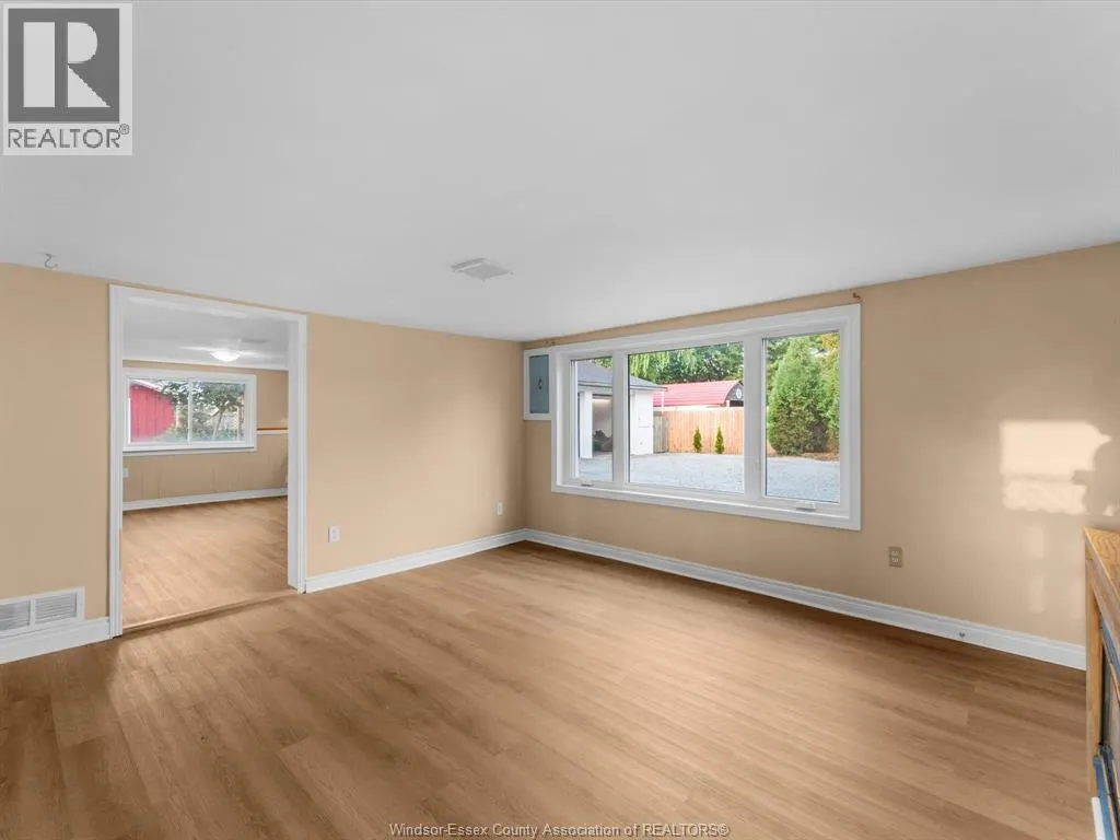 1057 OAK AVENUE