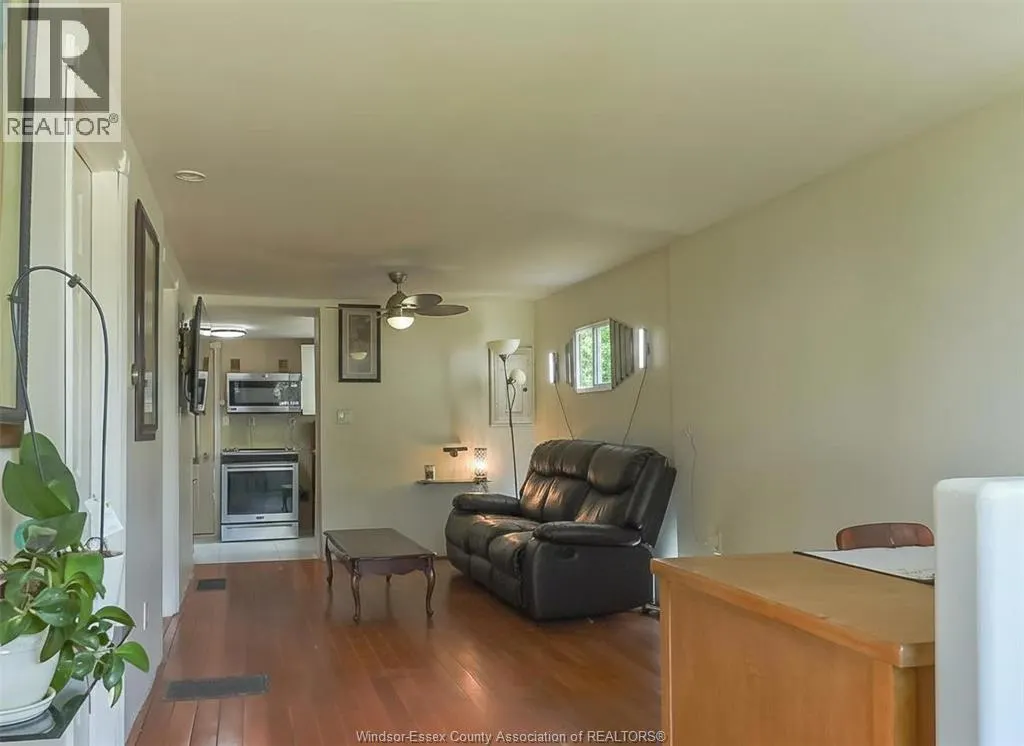 1215 AUBIN ROAD