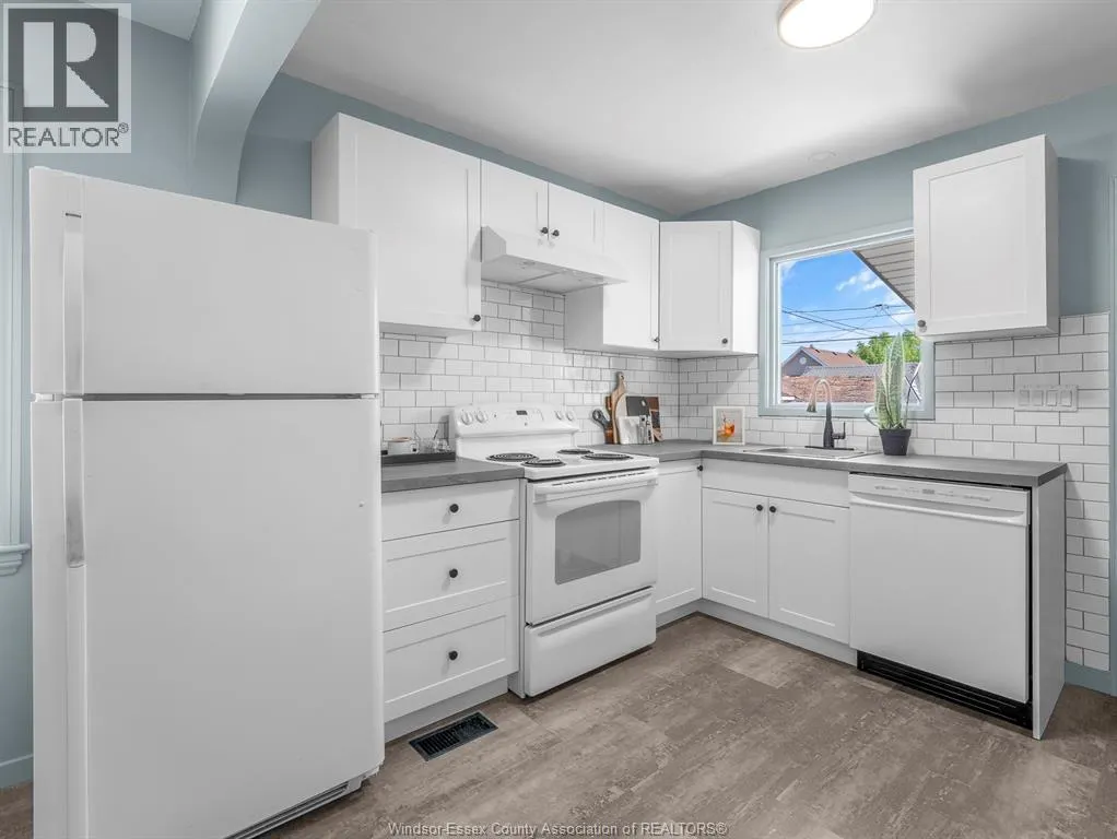 1722 ALBERT ROAD