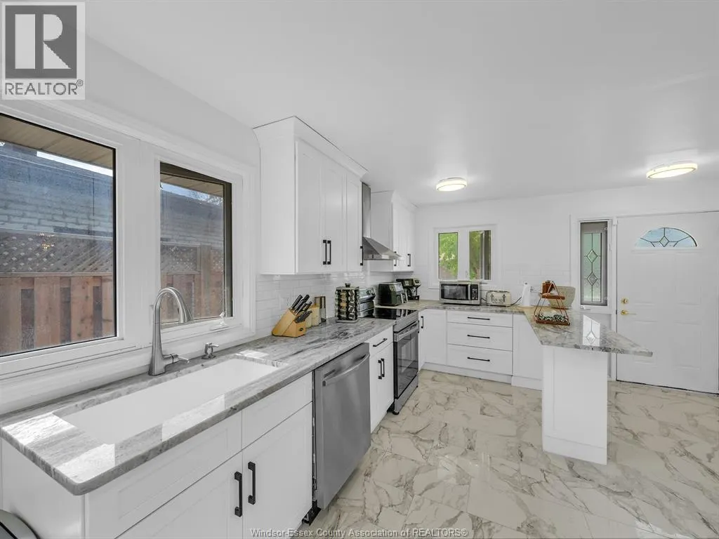 2894 SHERWAY DRIVE