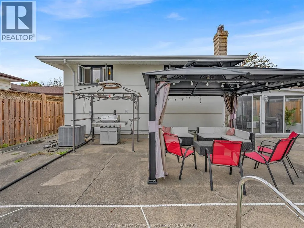 2894 SHERWAY DRIVE