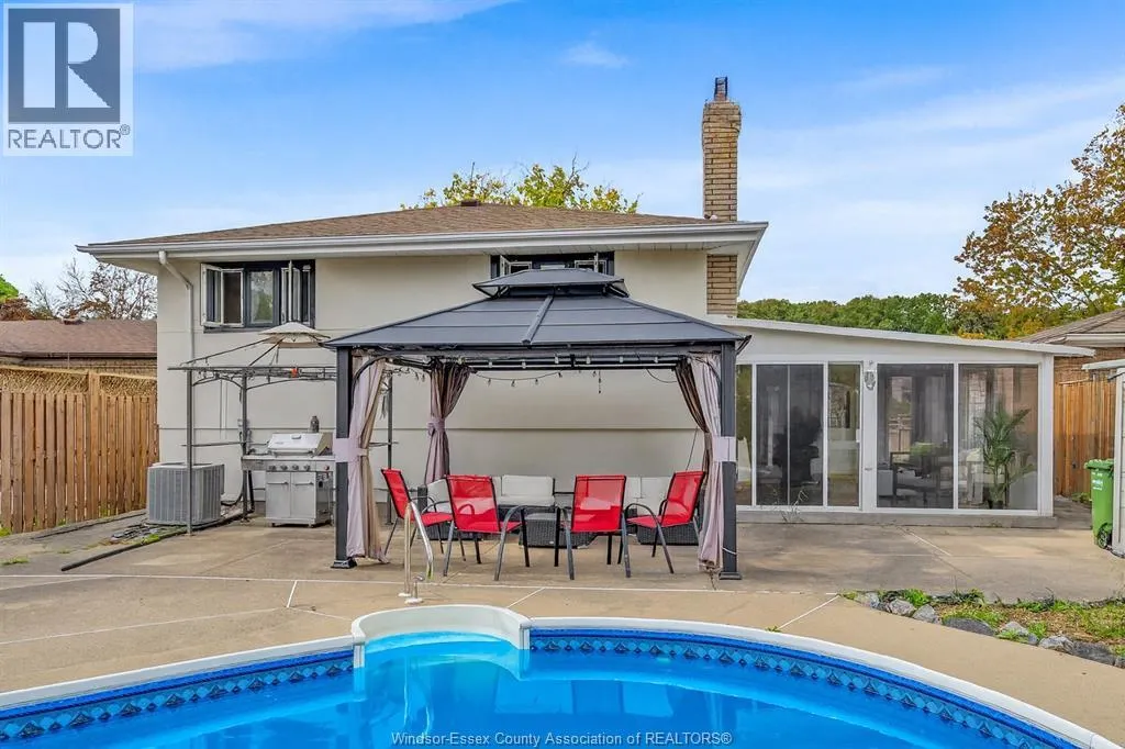 2894 SHERWAY DRIVE