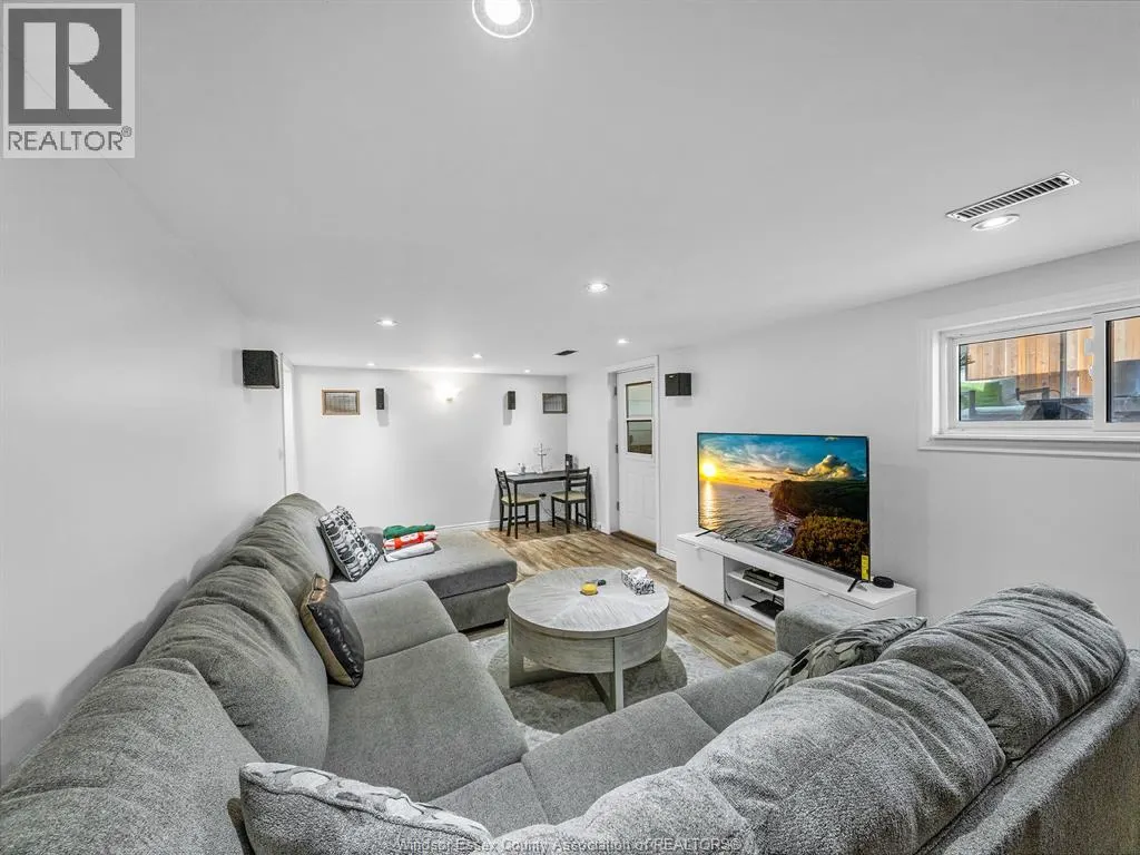 2894 SHERWAY DRIVE
