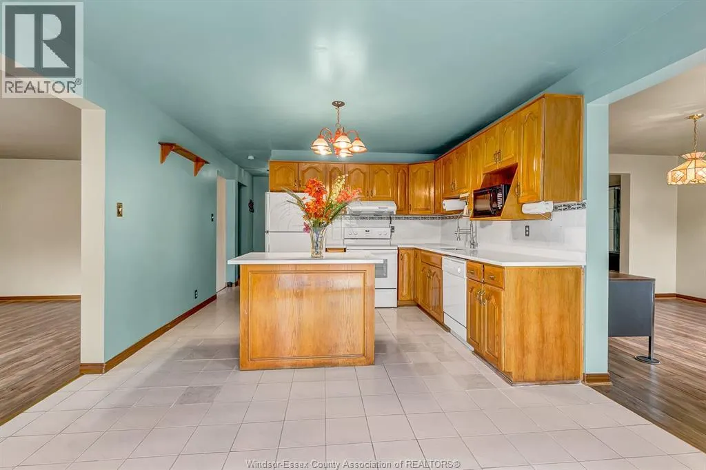 2862 MANGIN CRESCENT