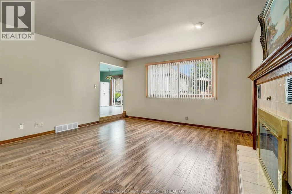 2862 MANGIN CRESCENT