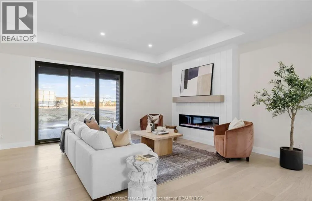 7578 SILVERLEAF LANE