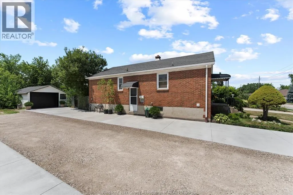 379 LAUZON ROAD