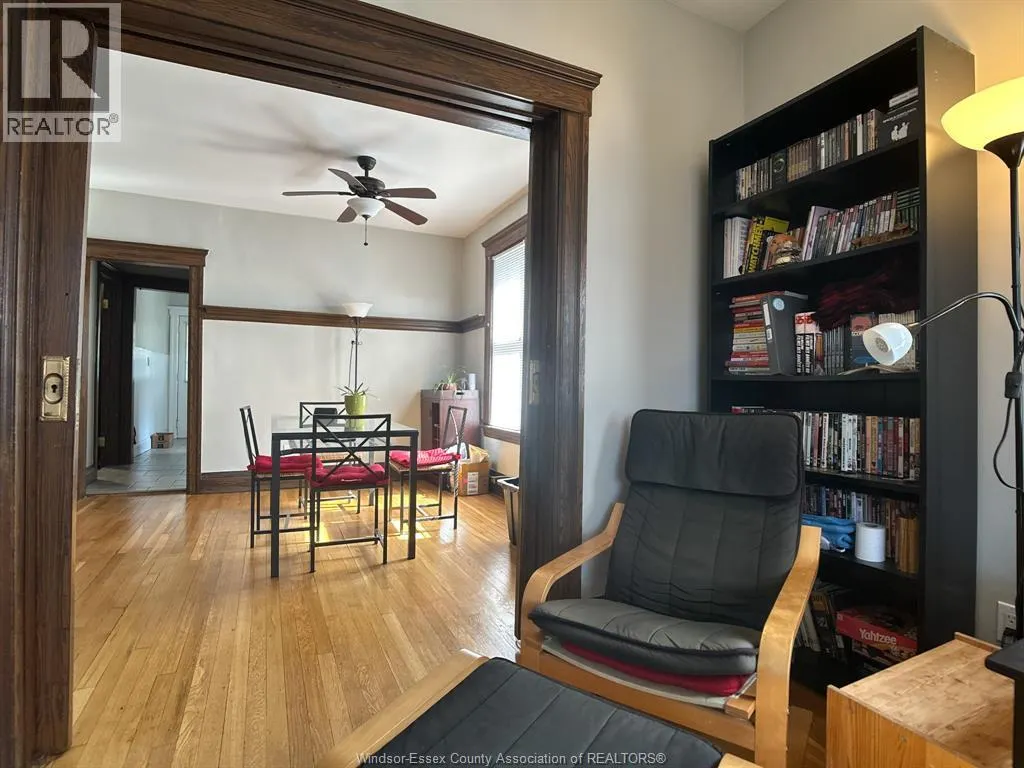 328 GLADSTONE
