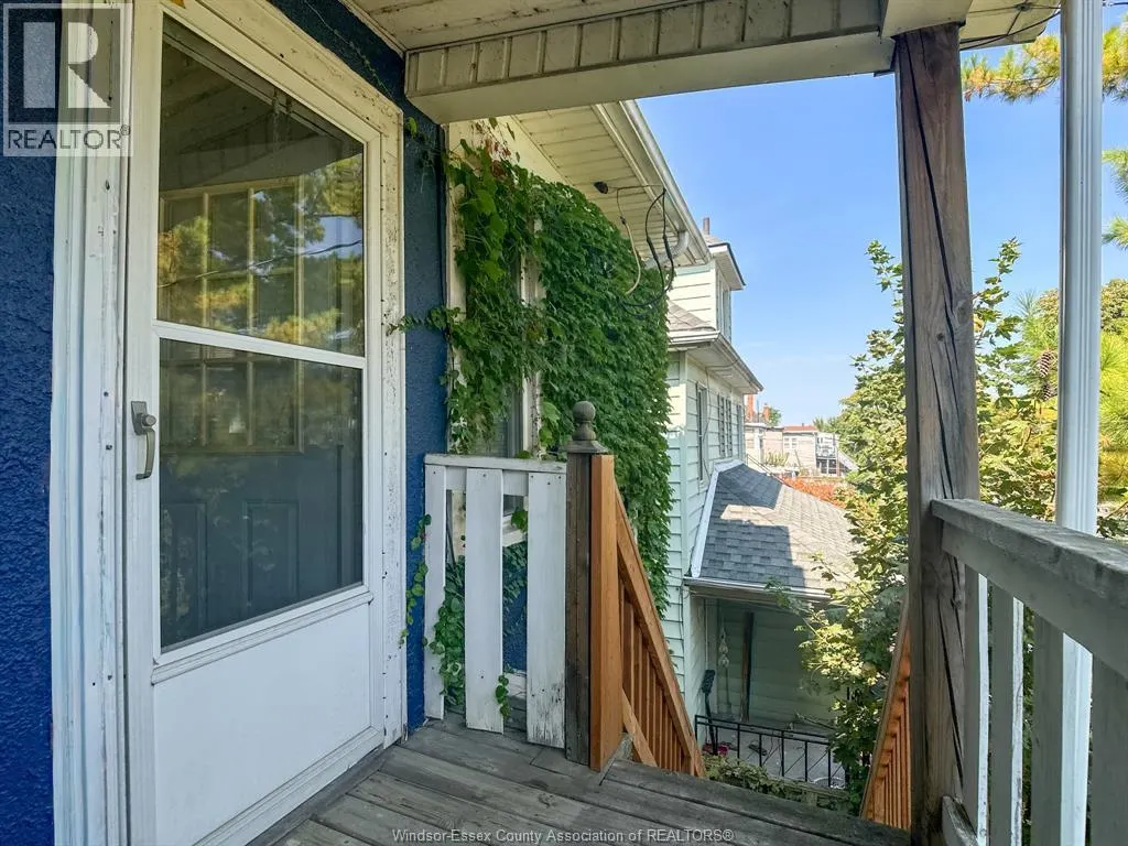 328 GLADSTONE