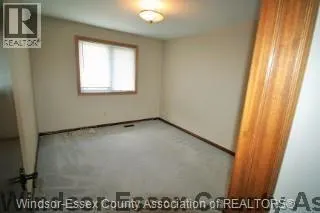 586 DRESDEN PLACE