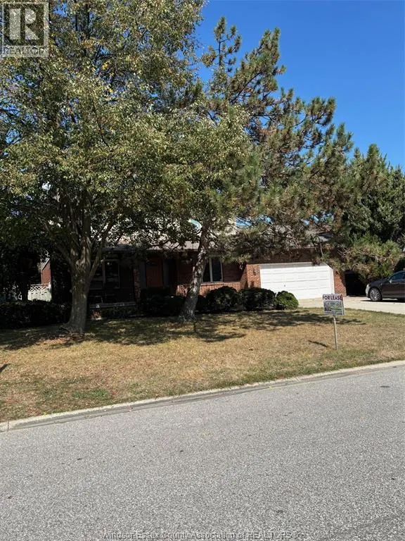 586 DRESDEN PLACE