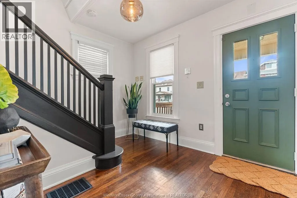 785 Moy Ave.