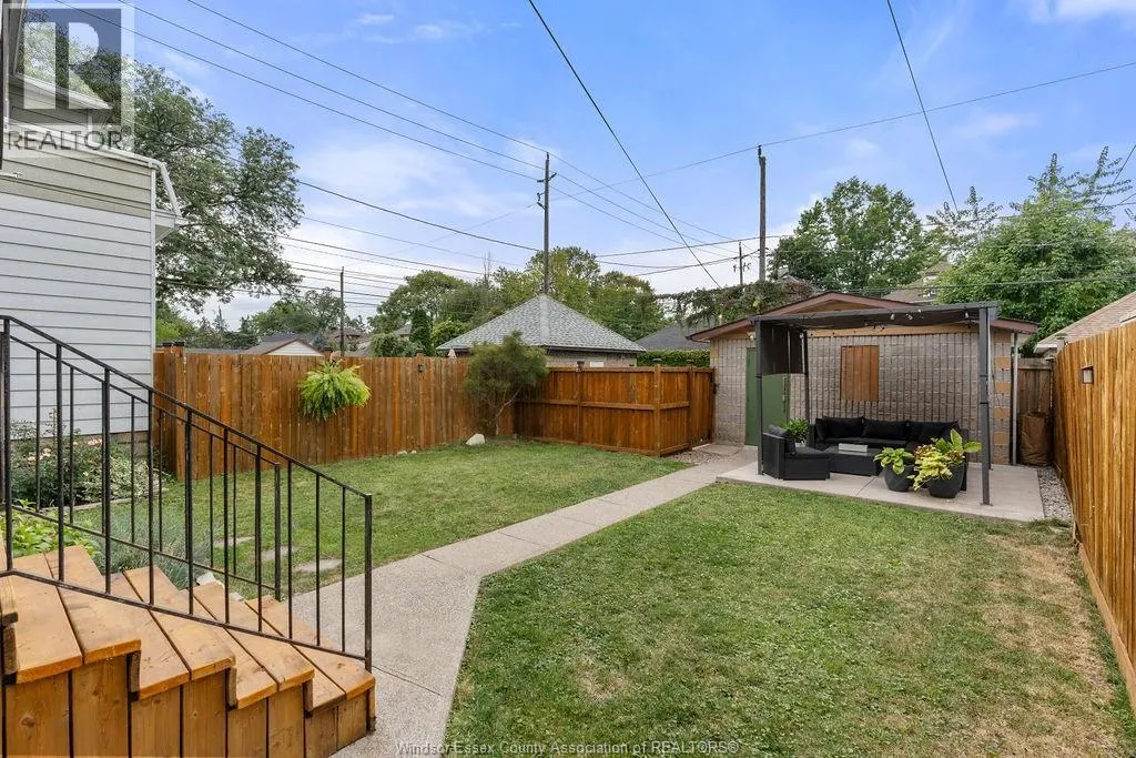 785 Moy Ave.