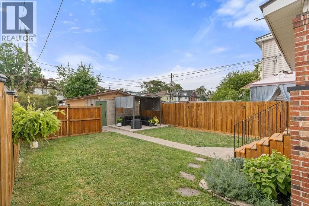 785 Moy Ave.