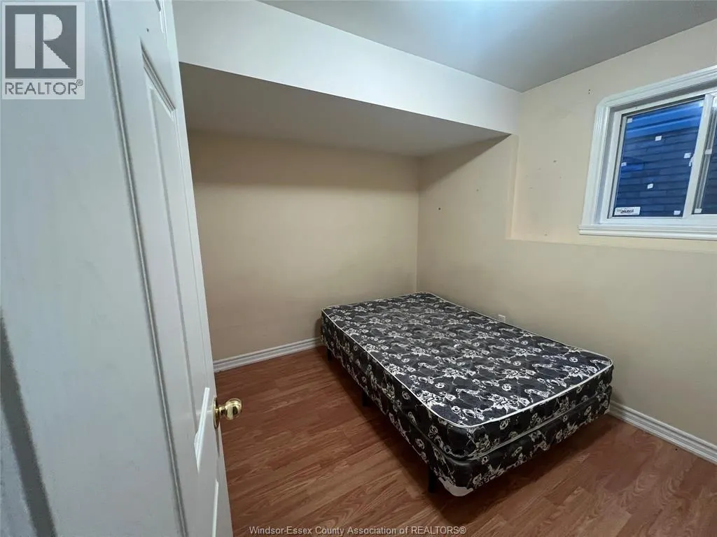 1890 SHEPHERD STREET Unit# LOWER
