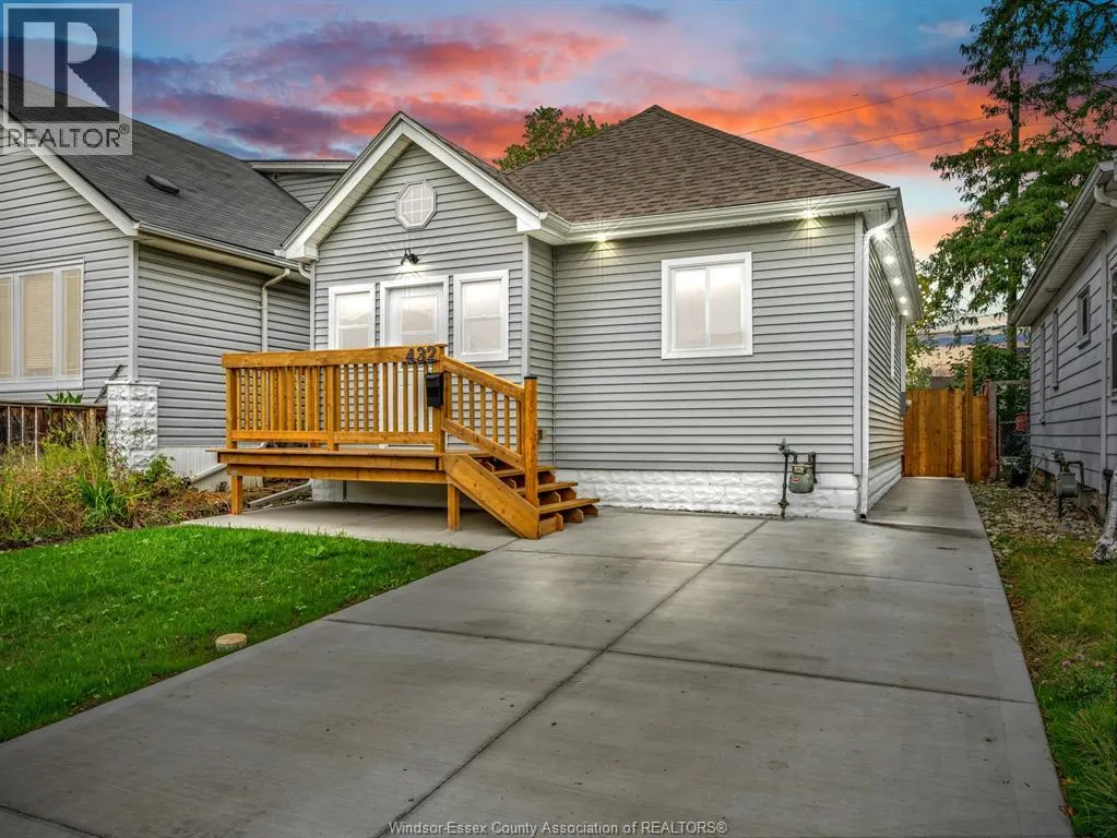 432 MCKAY AVENUE
