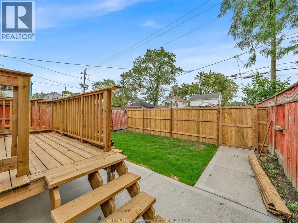 432 MCKAY AVENUE