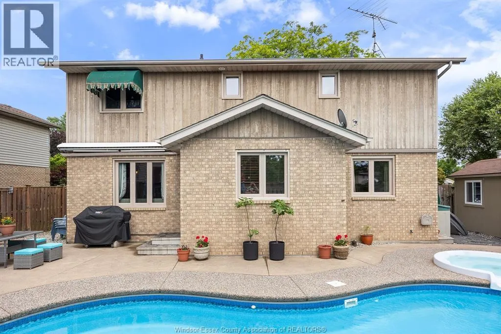 595 BRUNELLE