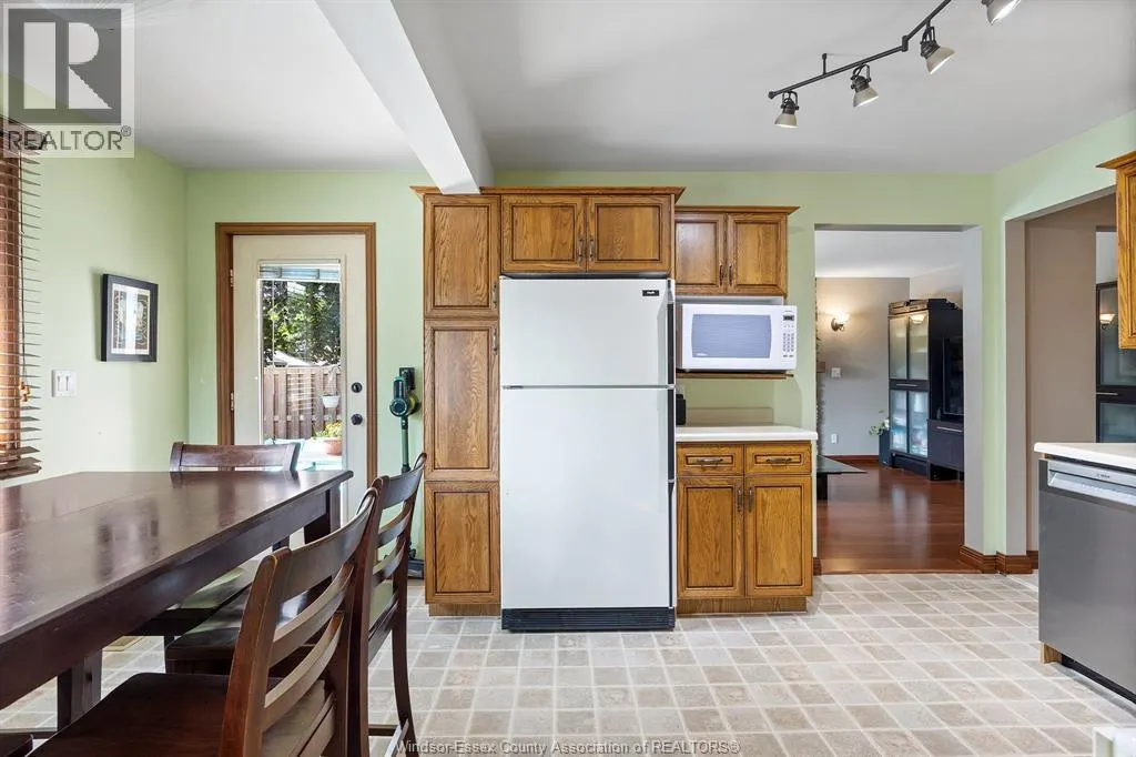 595 BRUNELLE