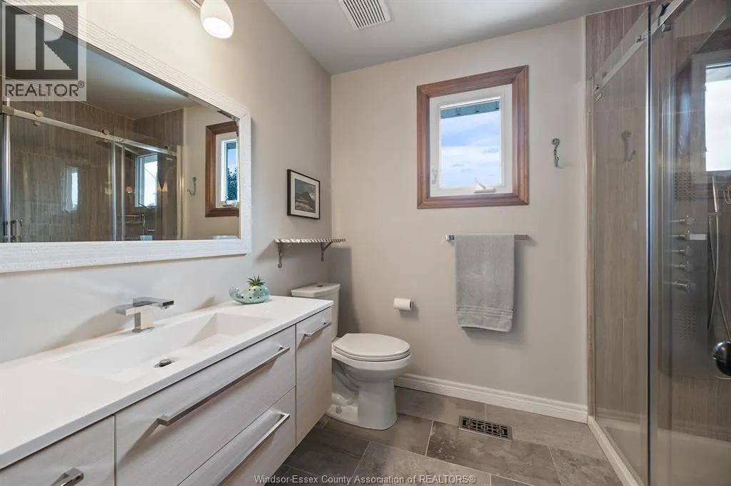 595 BRUNELLE