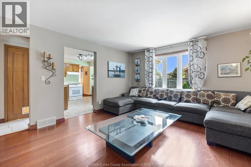 595 BRUNELLE