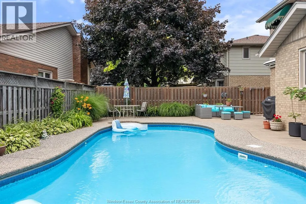 595 BRUNELLE