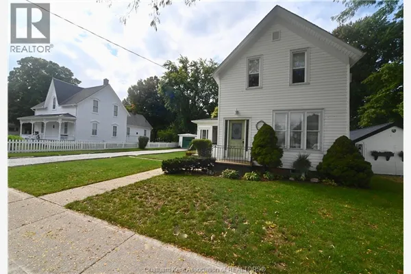 51 Erie STREET South