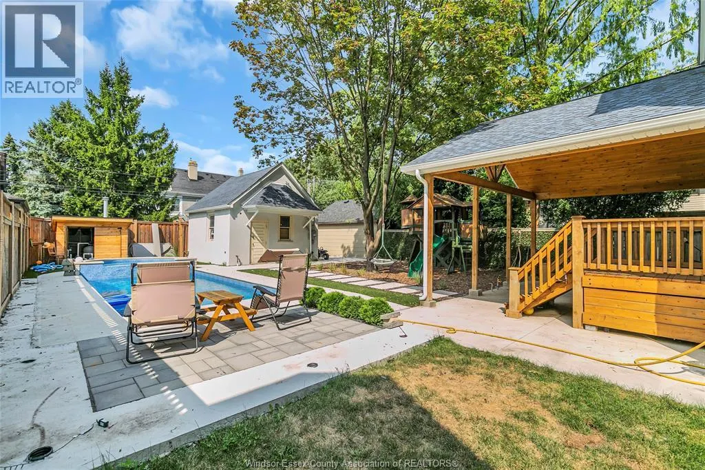 727 ARGYLE ROAD