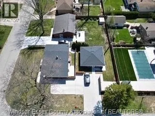 3401 ROXBOROUGH