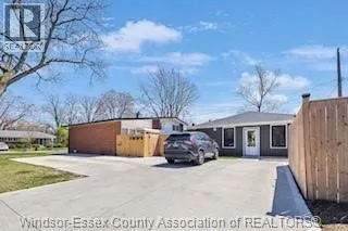 3401 ROXBOROUGH