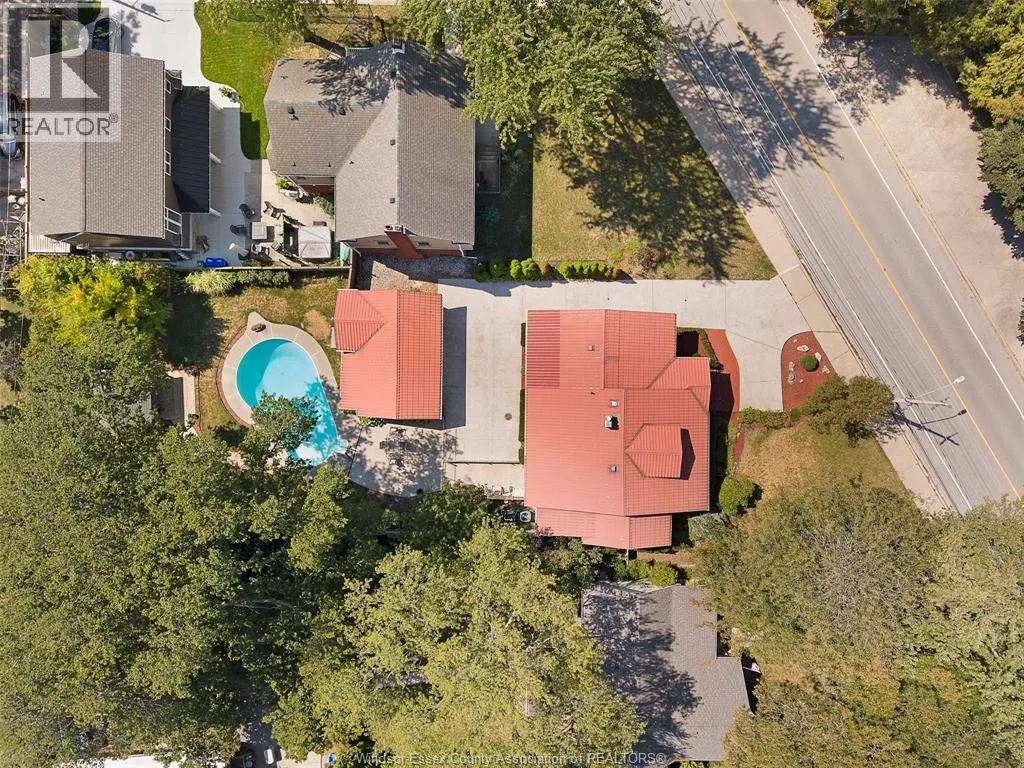 7341 RIVERSIDE DRIVE East