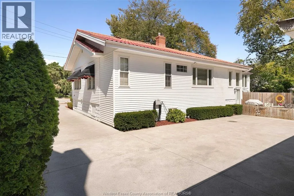 7341 RIVERSIDE DRIVE East