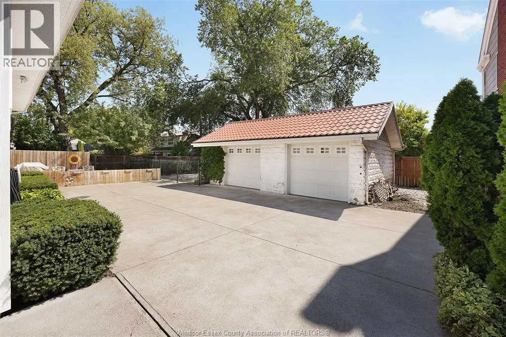 7341 RIVERSIDE DRIVE East