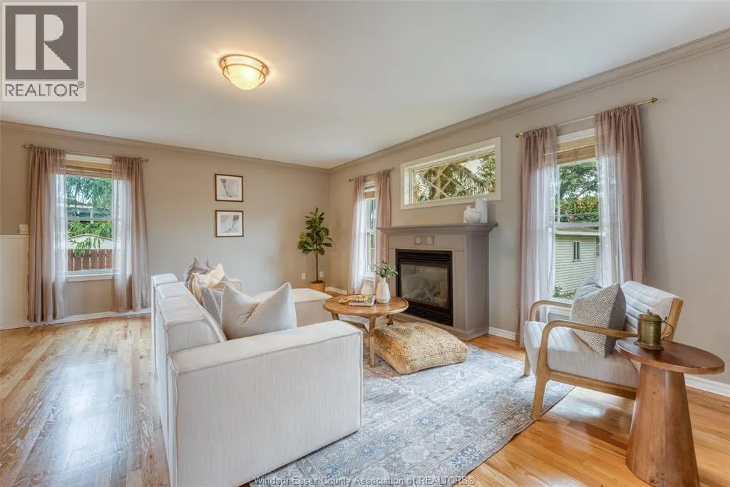 208 RAMBLEWOOD DRIVE