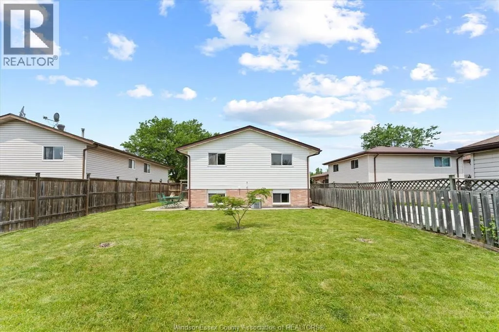 2913 ROBILLARD CRES