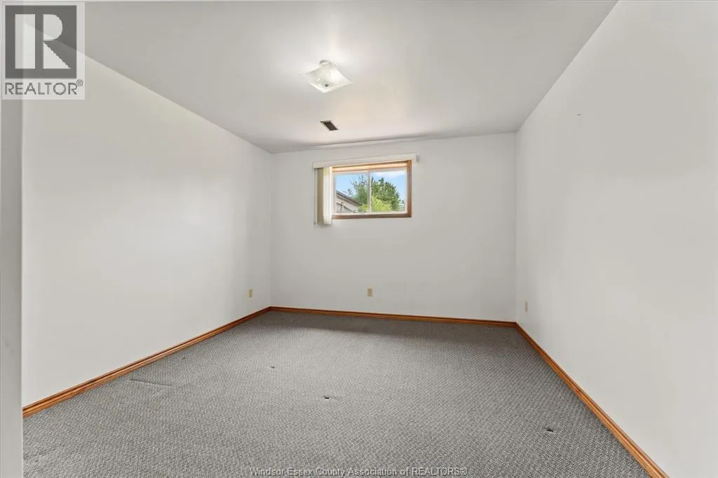 2913 ROBILLARD CRES
