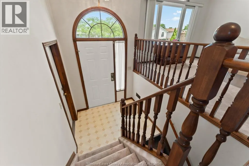 2913 ROBILLARD CRES