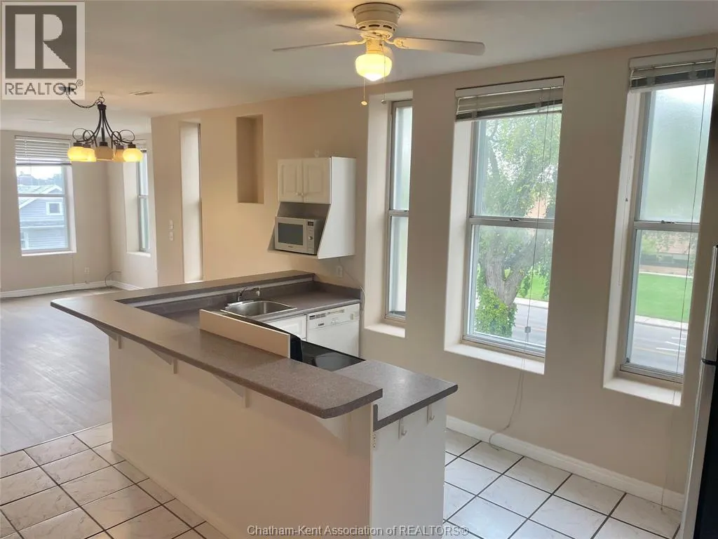 317 Queen STREET Unit# 301