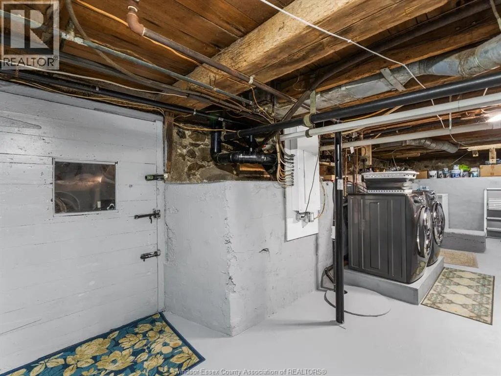 1203 Seacliff DRIVE