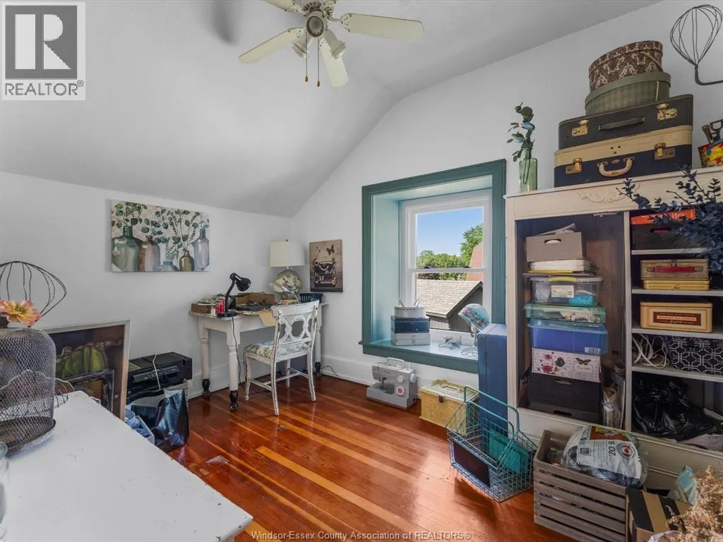1203 Seacliff DRIVE