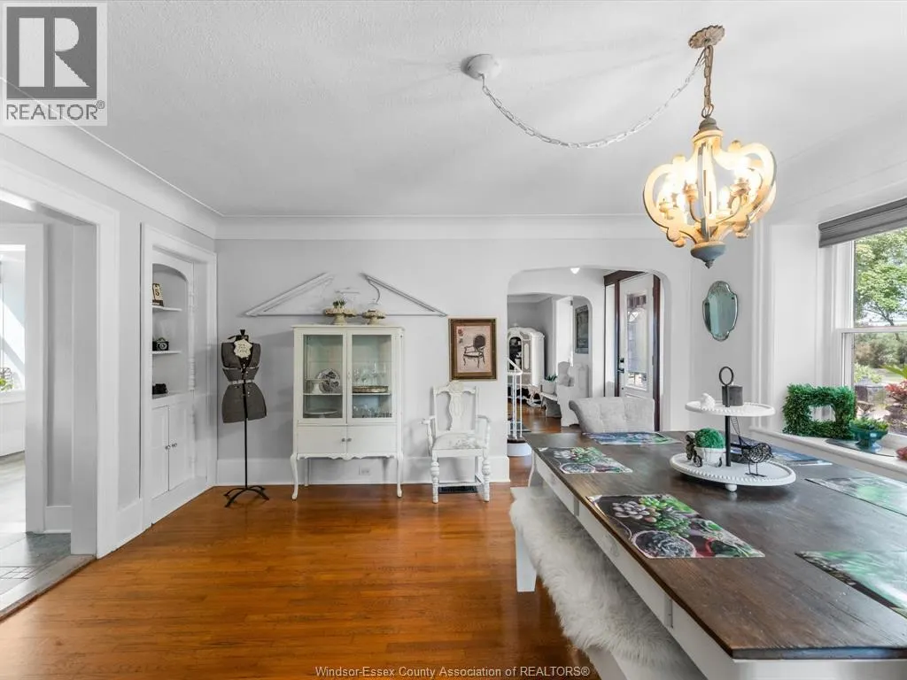 1203 Seacliff DRIVE