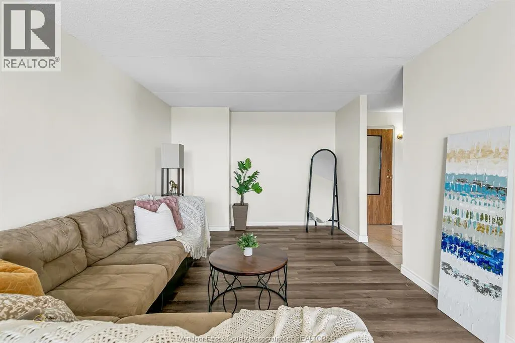 150 PARK STREET West Unit# 1513