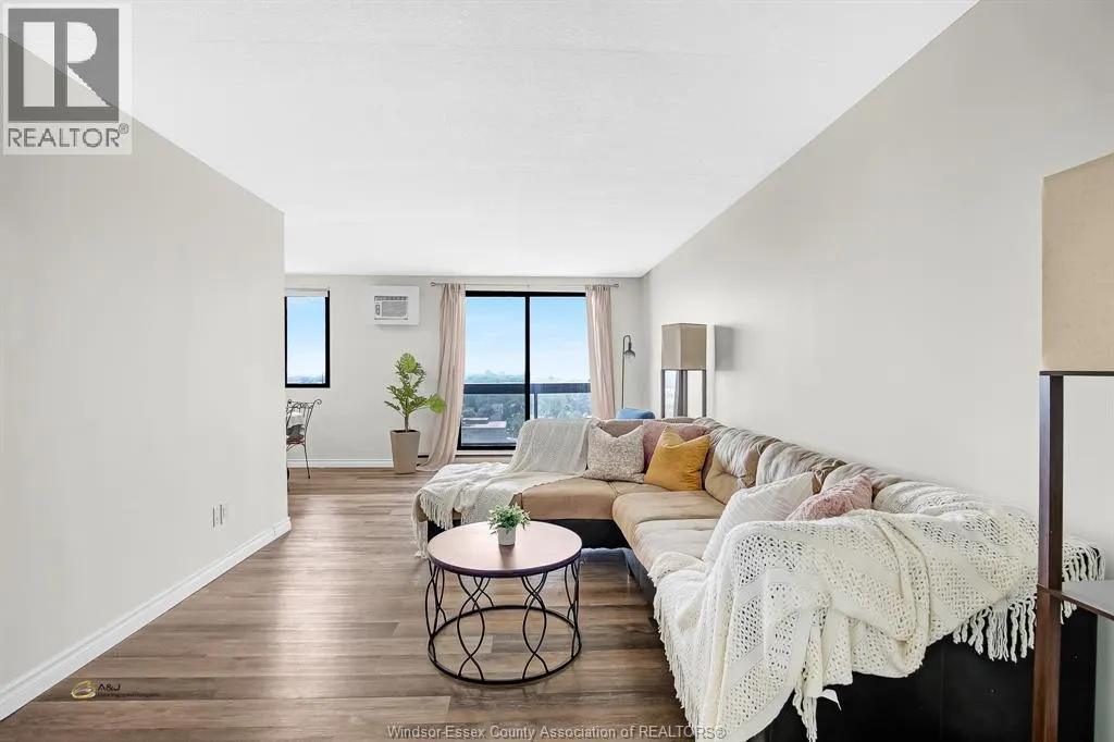 150 PARK STREET West Unit# 1513