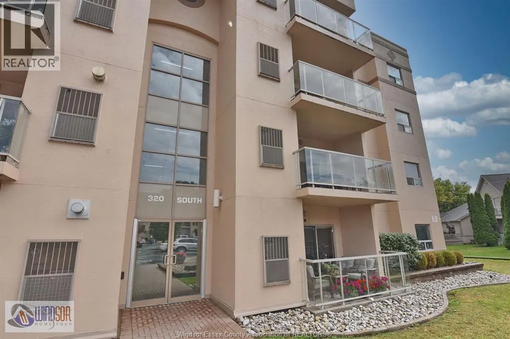 320 VILLAGE GROVE Unit# 206