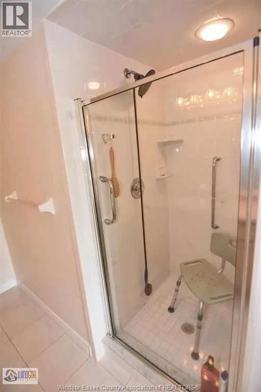 320 VILLAGE GROVE Unit# 206