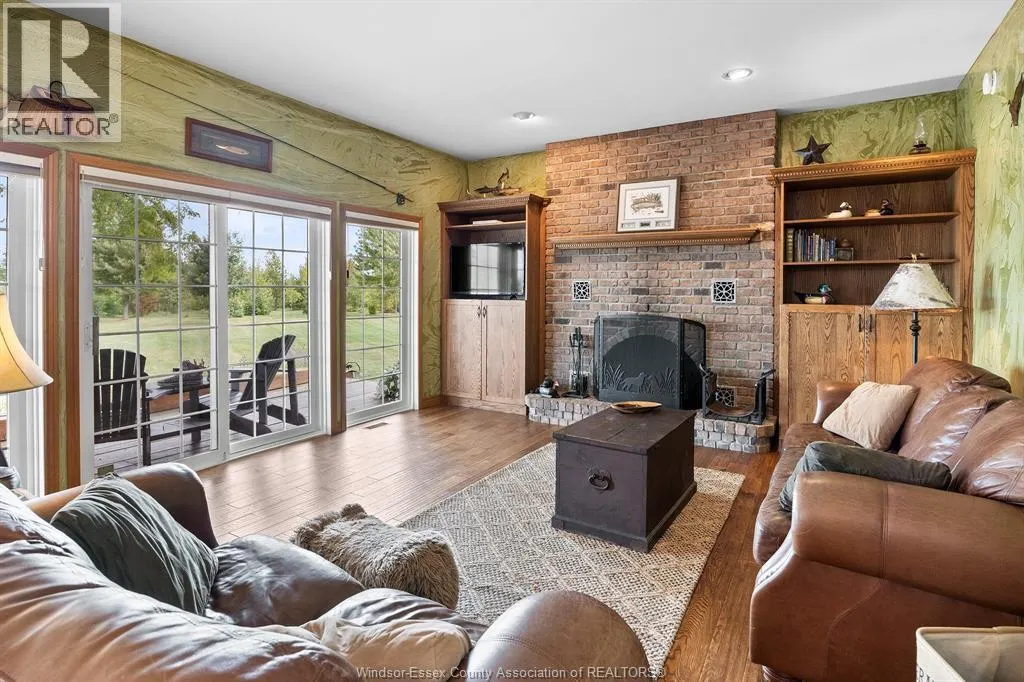 1864 LAKESHORE RD 123