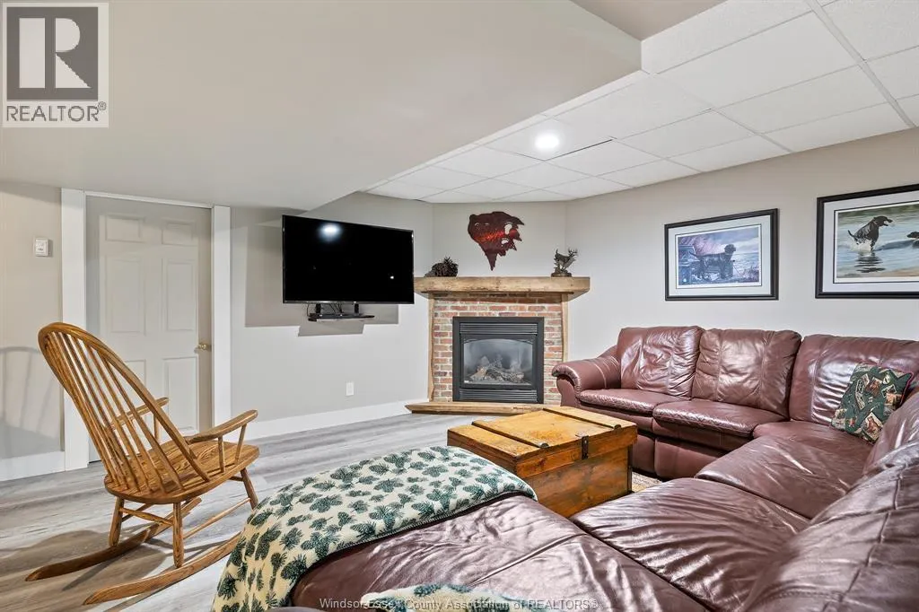 1864 LAKESHORE RD 123