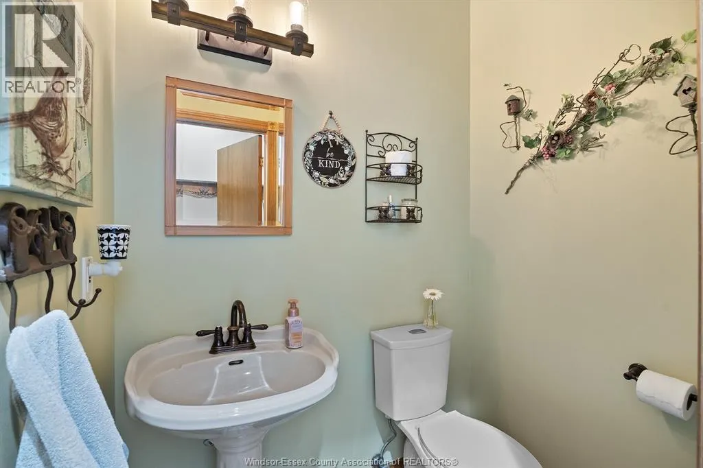 1864 LAKESHORE RD 123